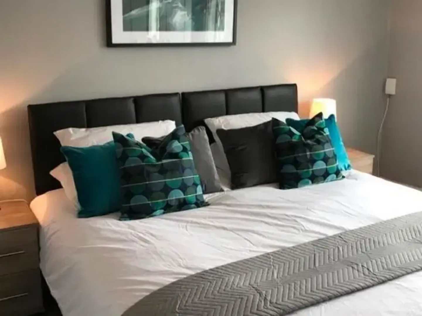 Chic Holiday Home in Manchester near Sheen Gardens