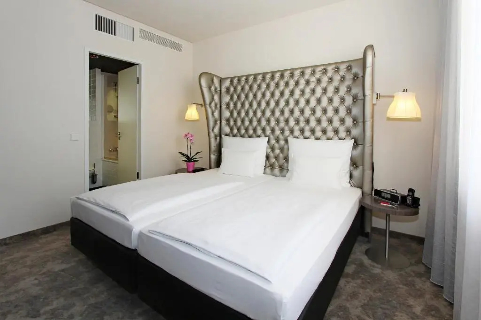 Отель Arcotel John F 