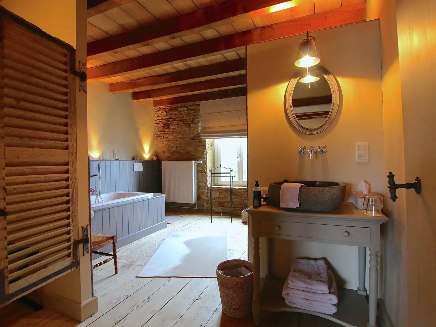 Unique Holiday Home in Virton With Jacuzzi