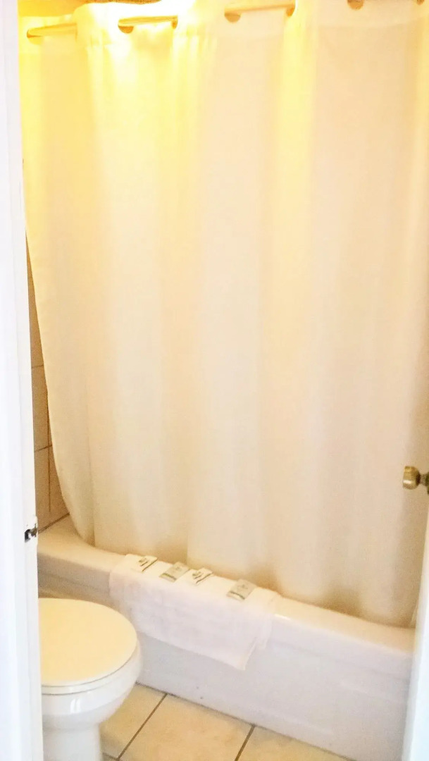 Portland Value Inn & Suites