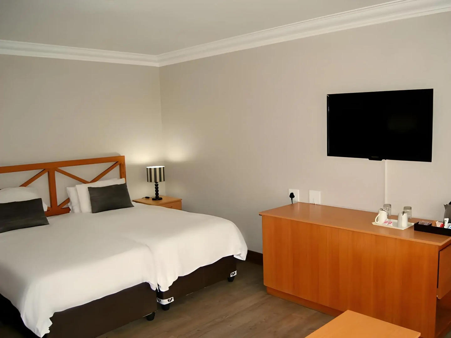 Safari Hotel & Convention Centre