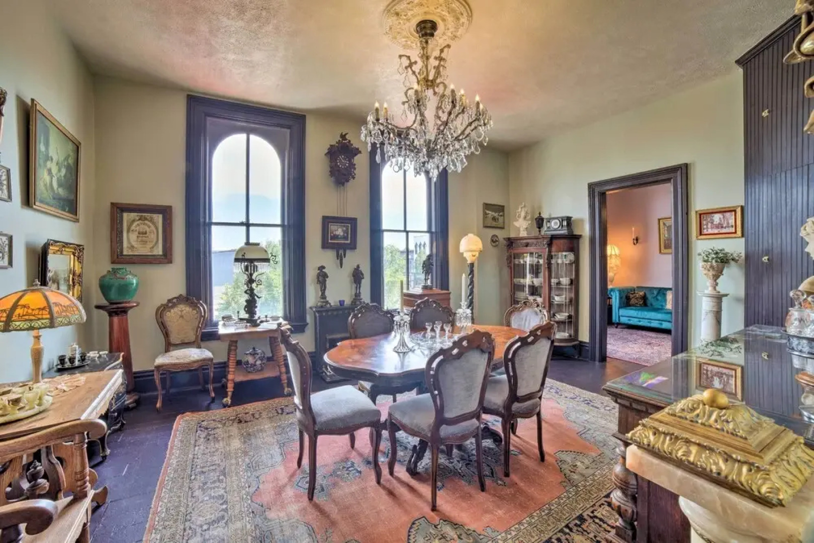 Vintage Apartment in Historic Downtown La Porte!