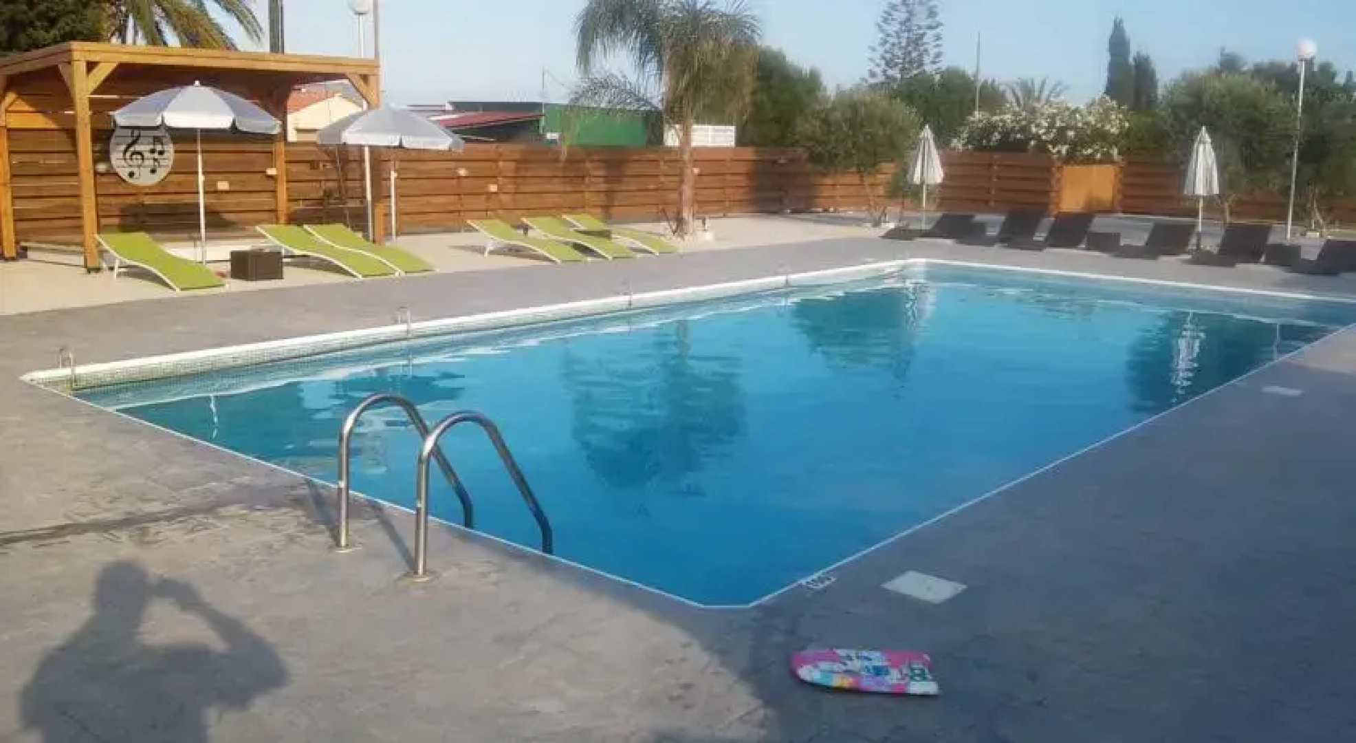 Sea View House in Maroni