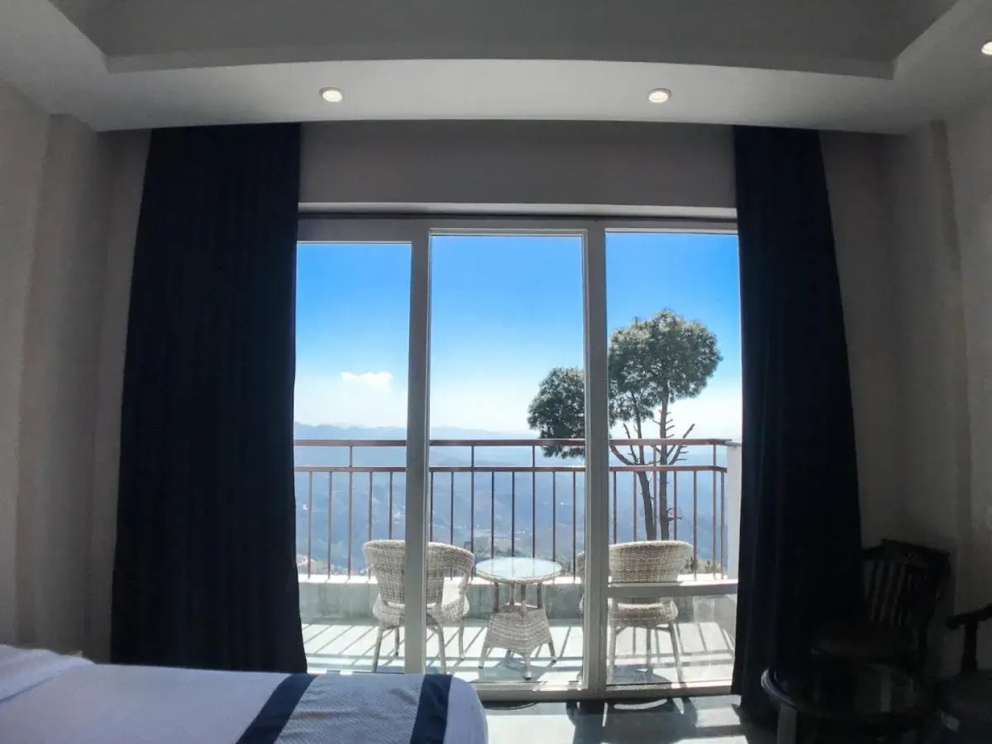 Peaks And Pines Resort