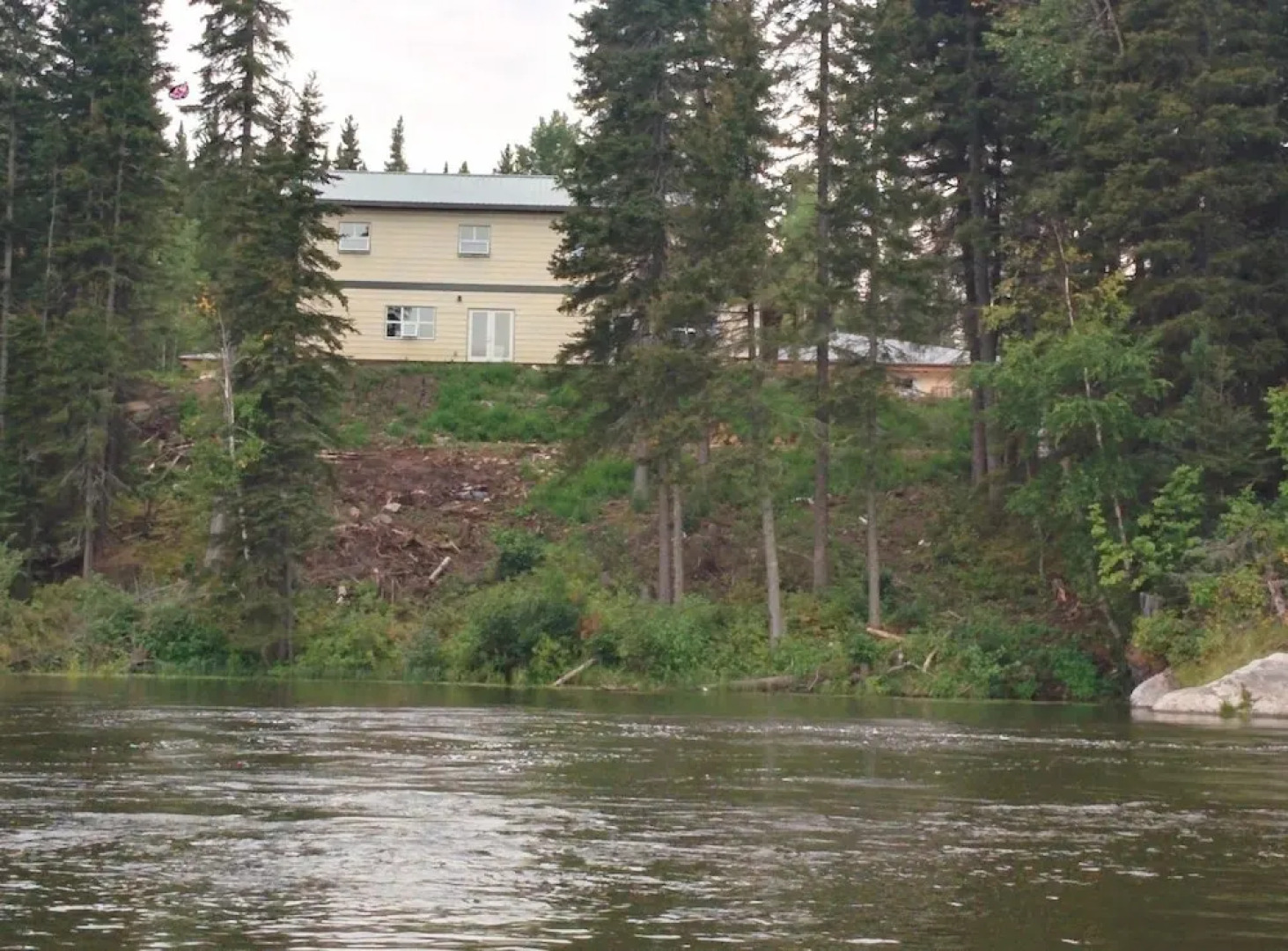 Sasagiu Rapids Lodge