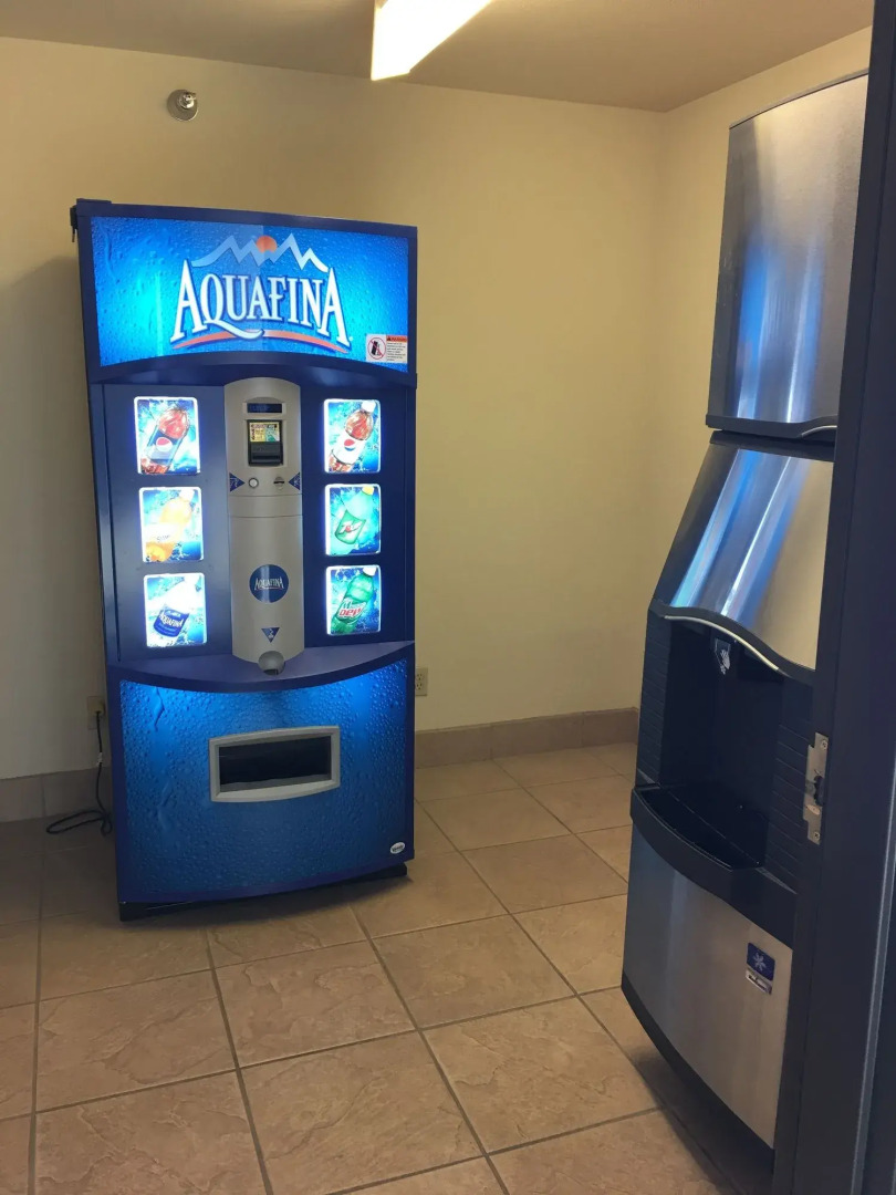 Pinedale Hotel & Suites