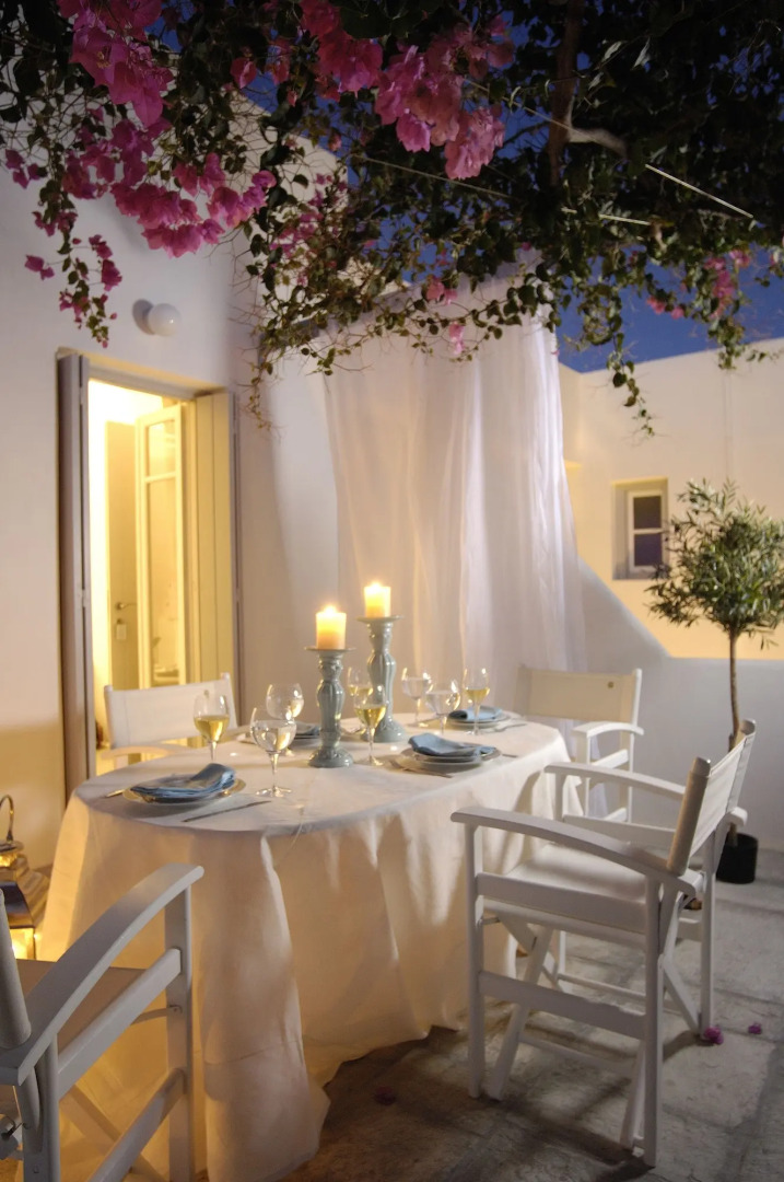 Kapetan Tasos Suites