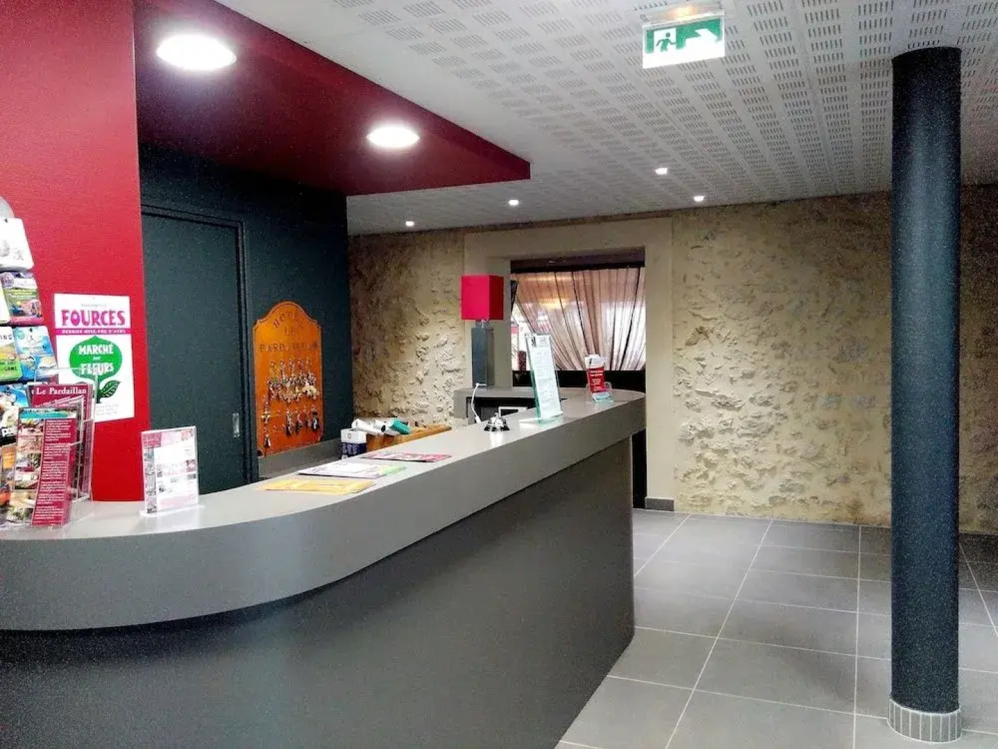 Logis Hôtel Restaurant Le Pardaillan