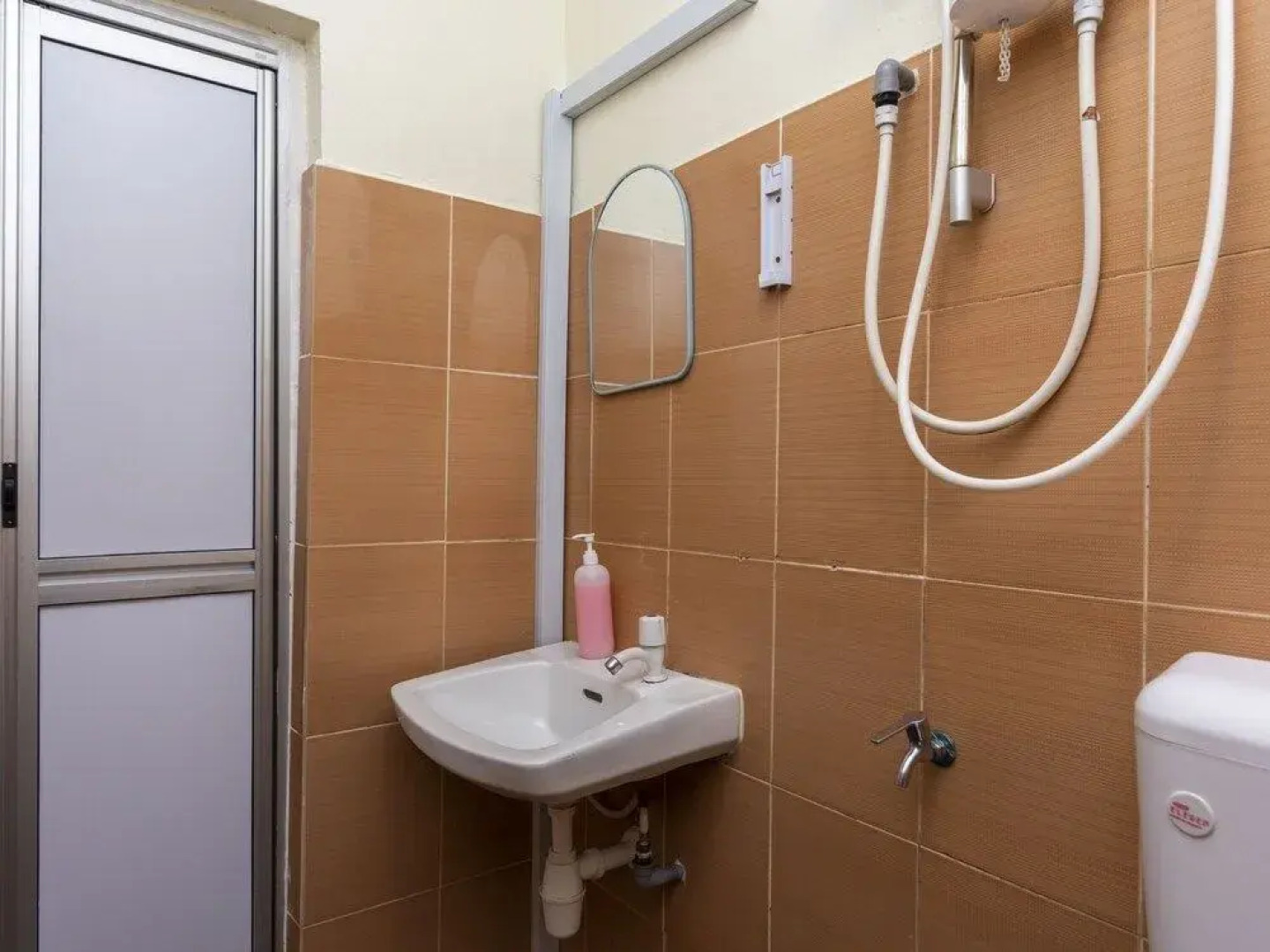 OYO 960 I Harmony Hotel