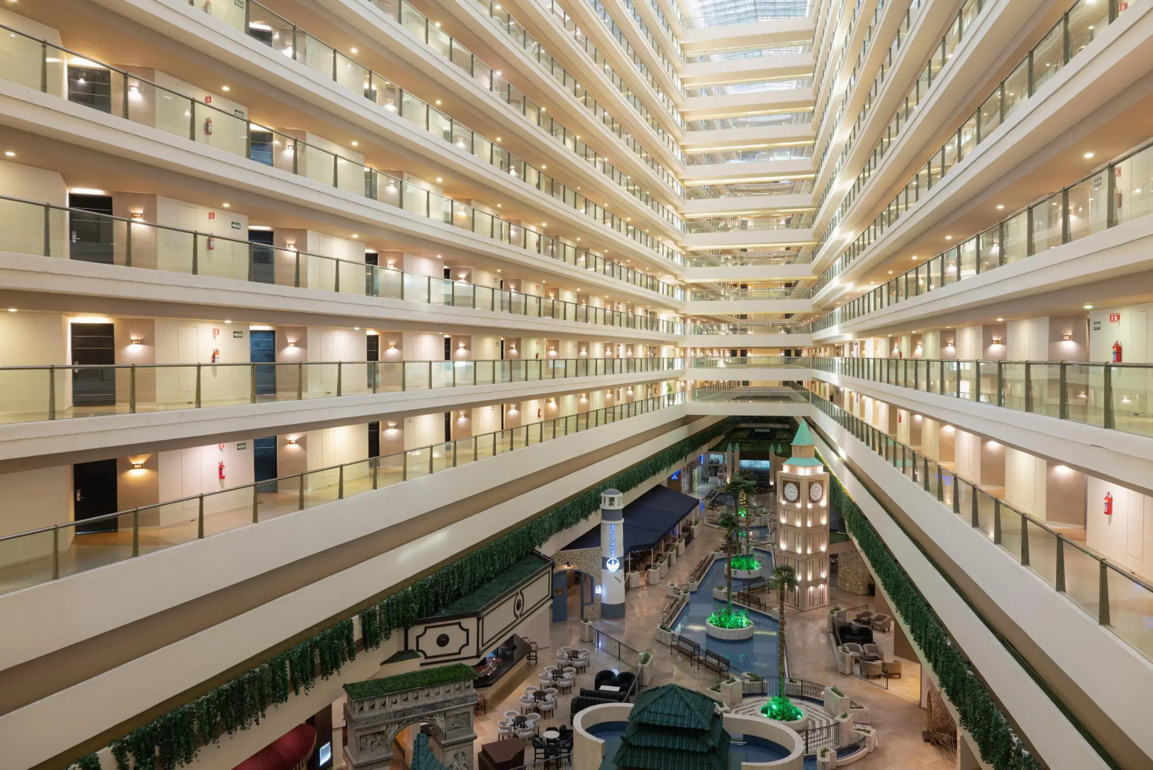 Отель Seadust Cancun Family Resort