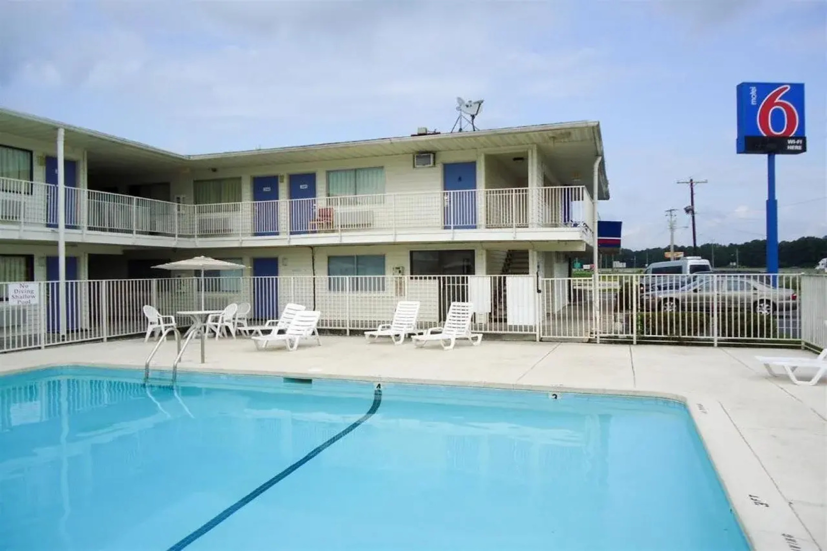 Motel 6 Lumberton, NC