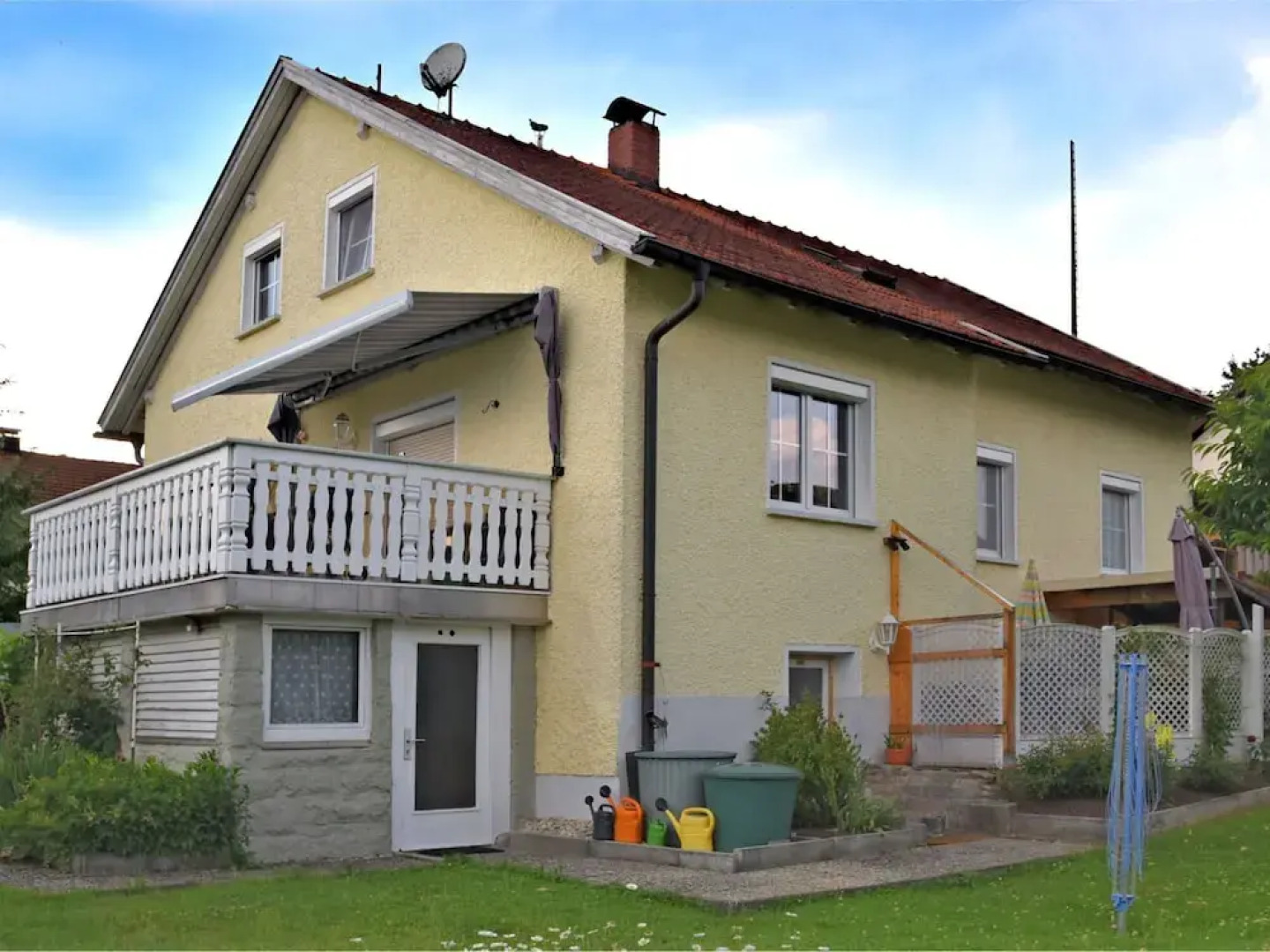 Lovely Apartment with Private Terrace, Garden,Bbq,Deckchairs