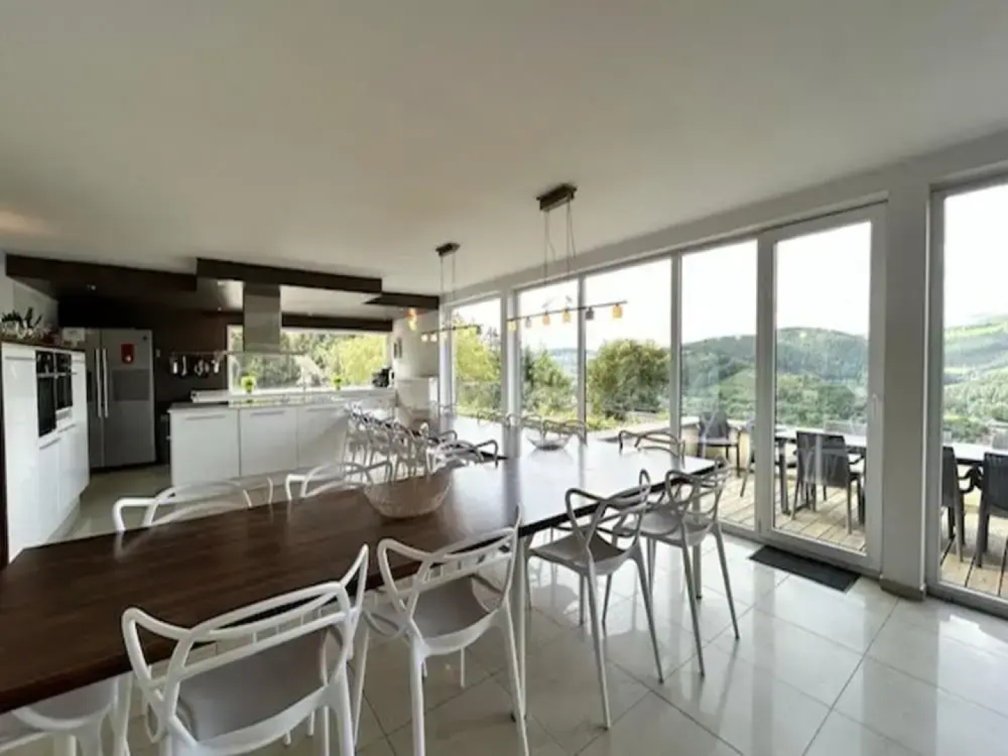 Luxury Villa in Stavelot with Hot Tub
