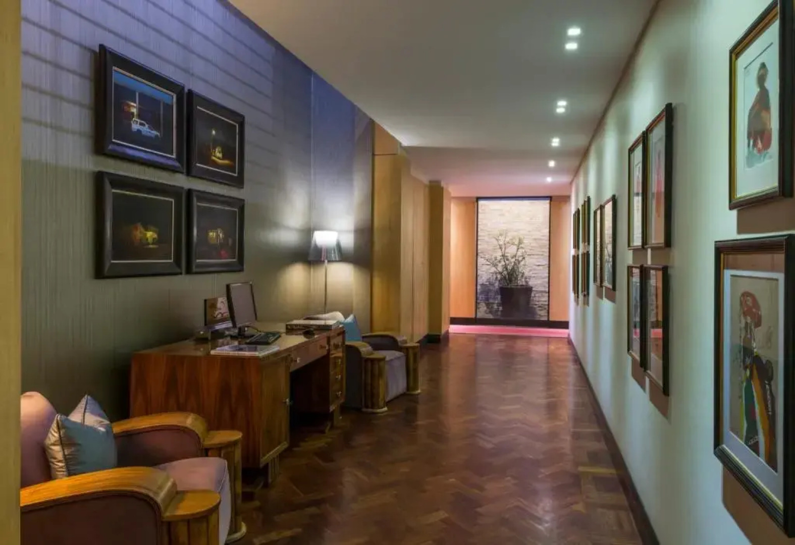 No5 Boutique Art Hotel by Mantis