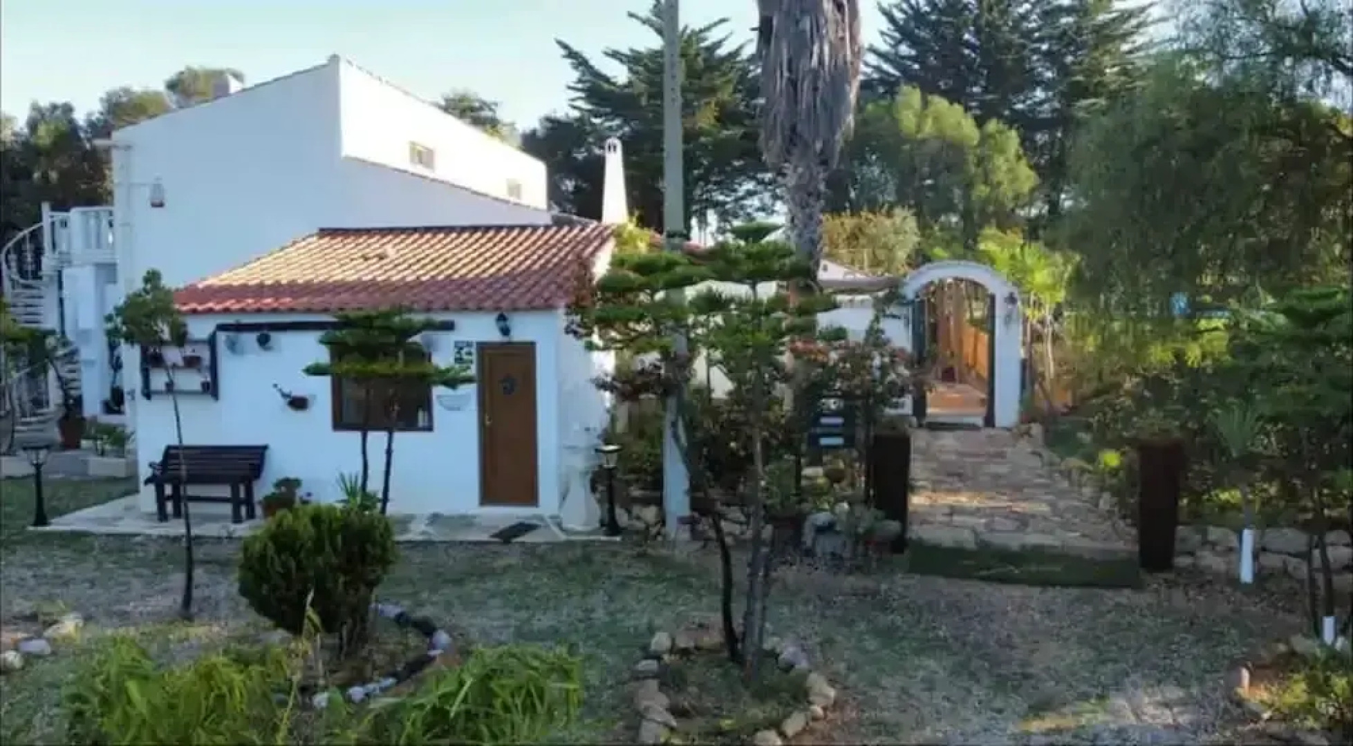 Porches Private Pool Villa 17 Guests