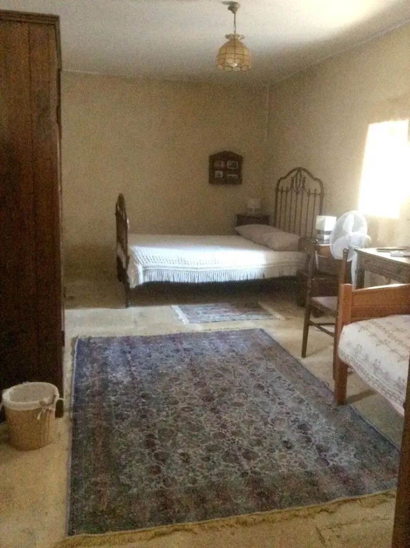 House With 2 Bedrooms in Vers-pont-du-gard, With Enclosed Garden and Wifi