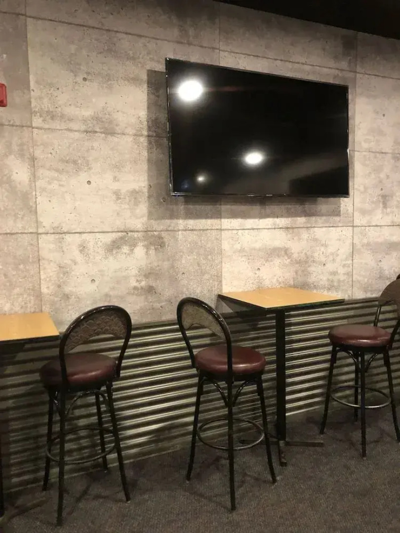 Camrose LeChateau Hotel