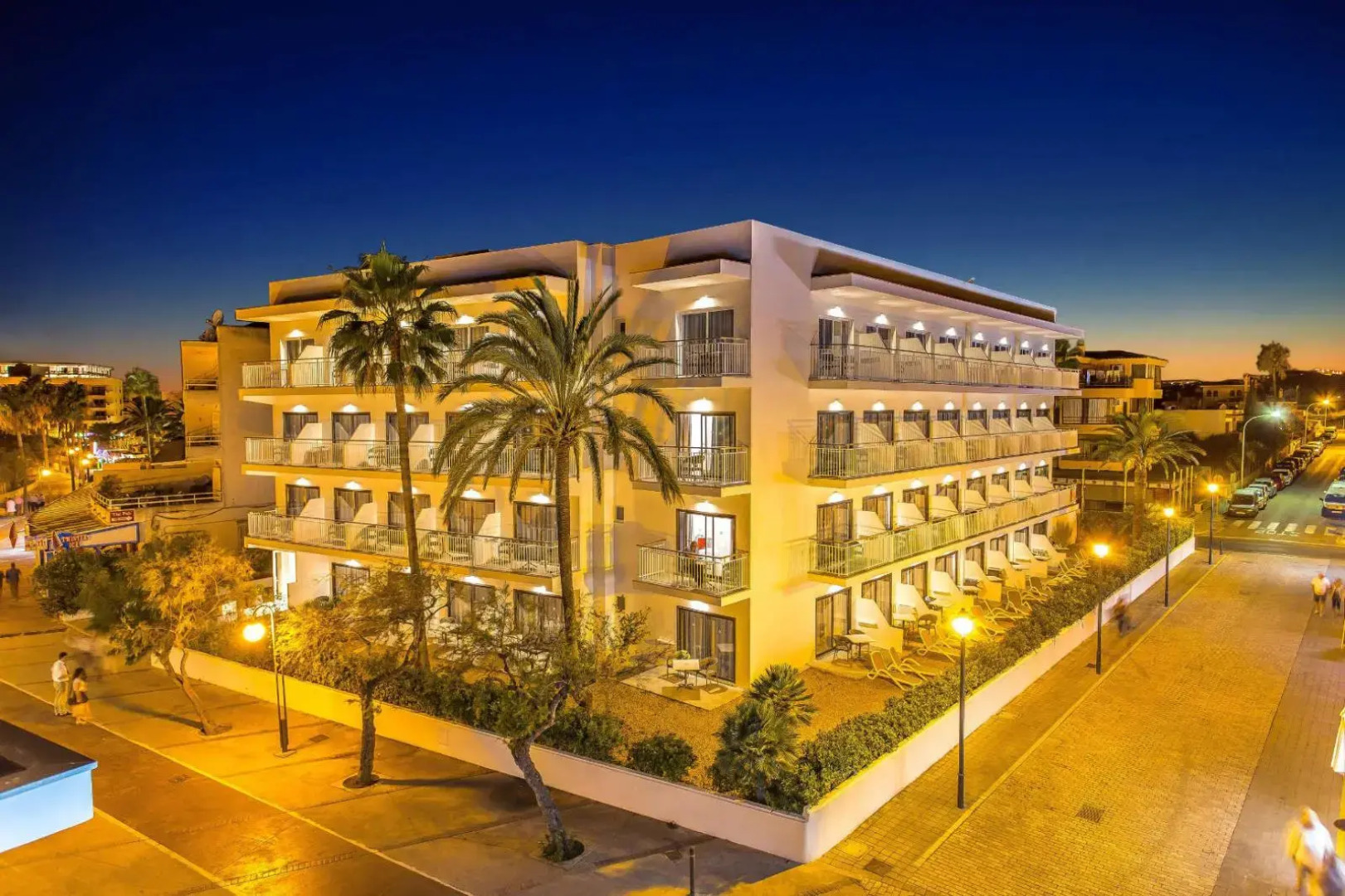 Hotel Atolon & Kaafu Beach Club