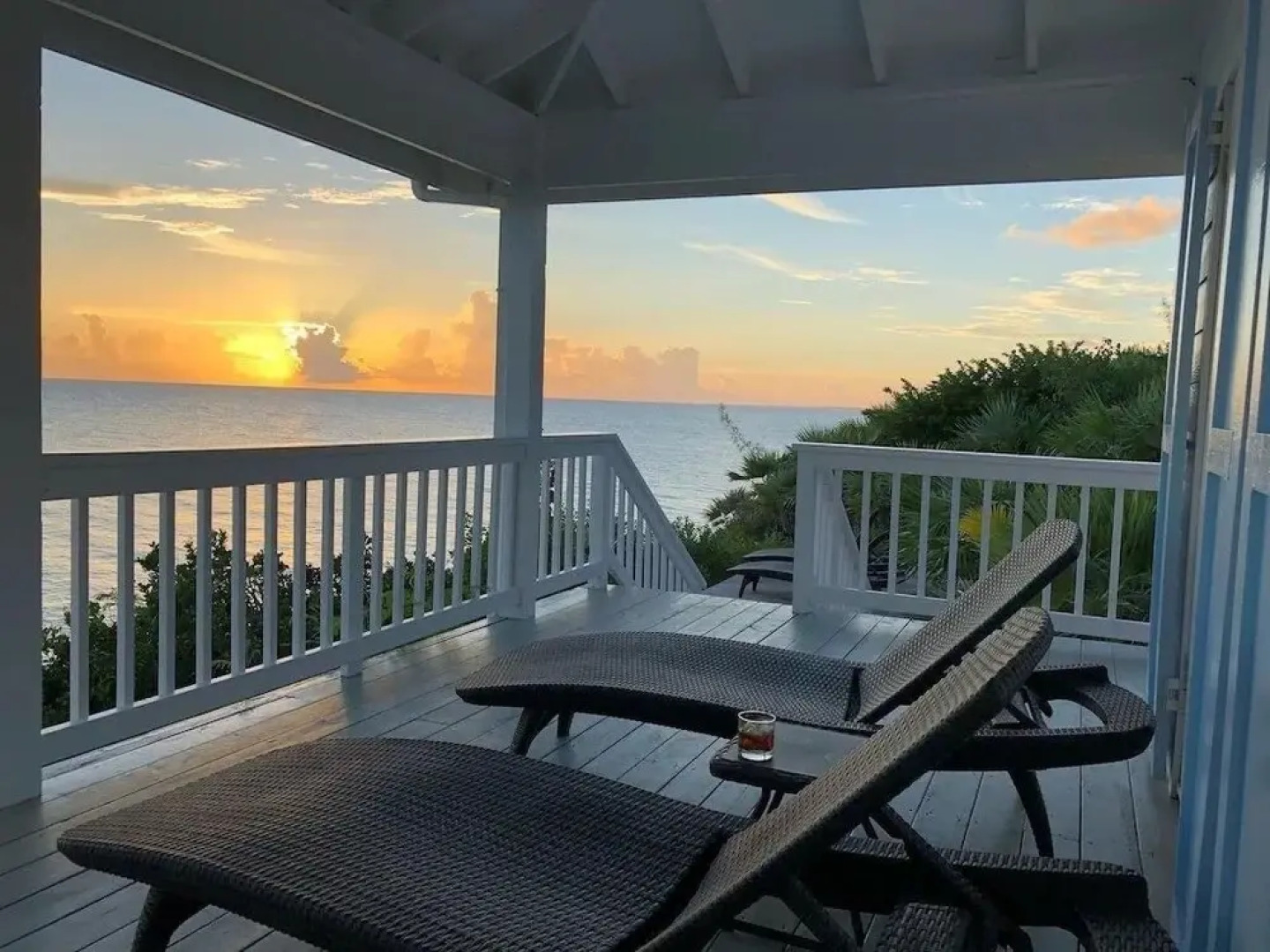 Palm Bluff 2 Bedroom Cottage