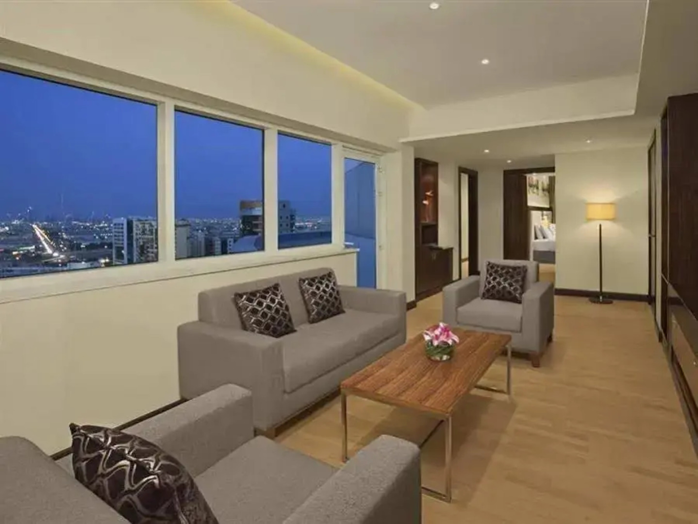 DoubleTree by Hilton Hotel and Residences Dubai Al Barsha