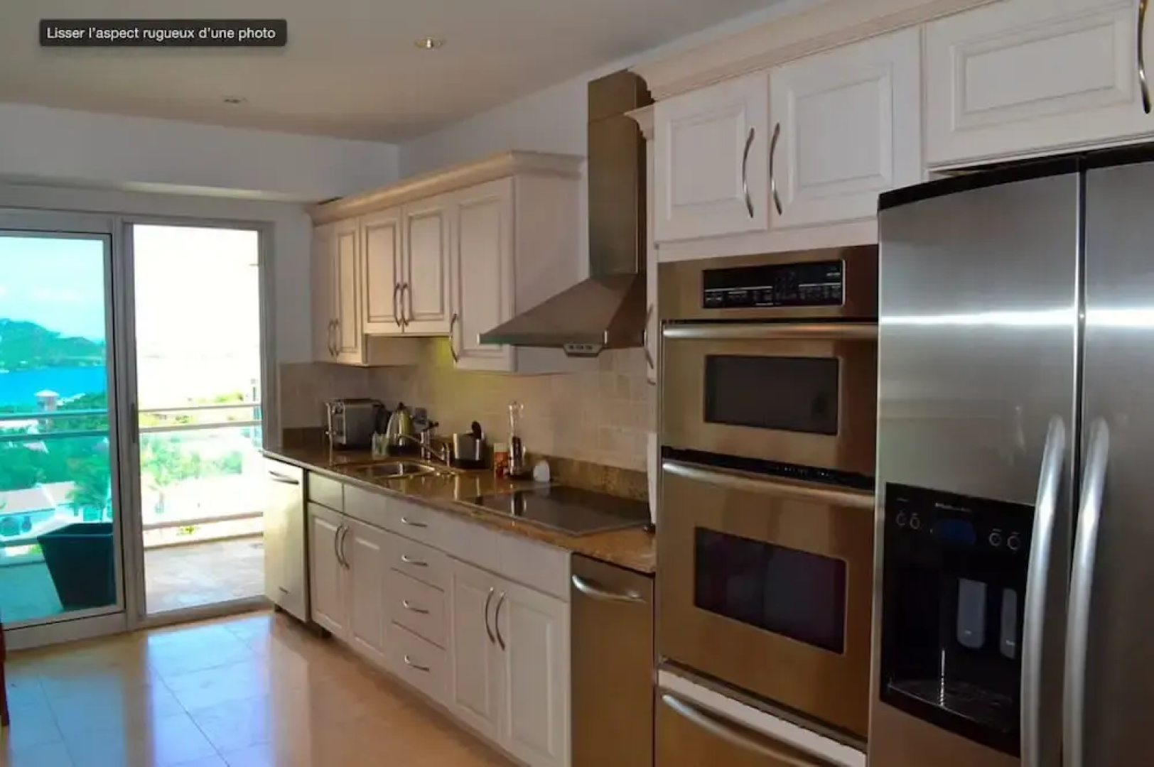 *The CLIFF_ BEACHFRONT and LUXURY MODERN UNIT* C2
