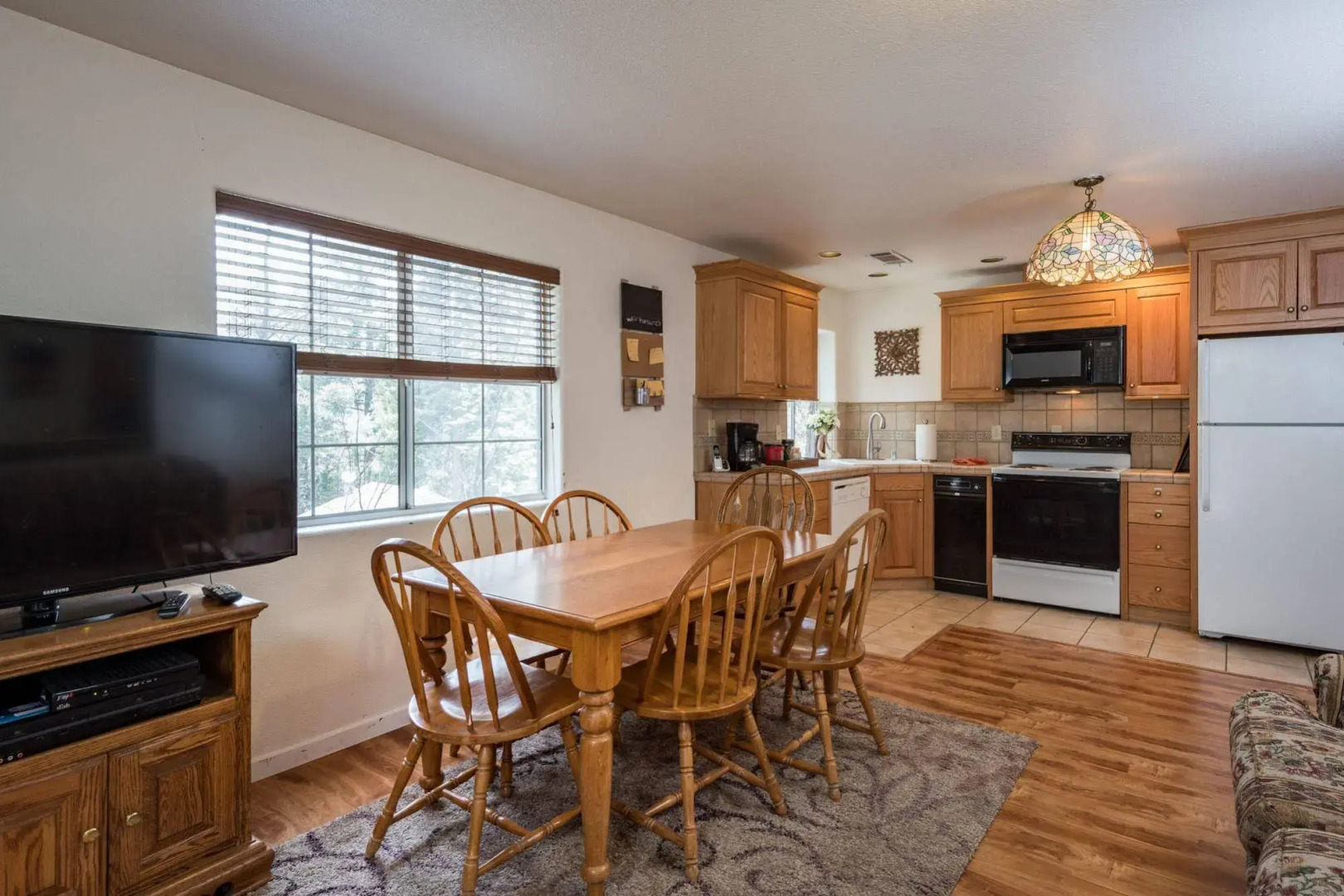 Inside Yosemite Spring Wonderland