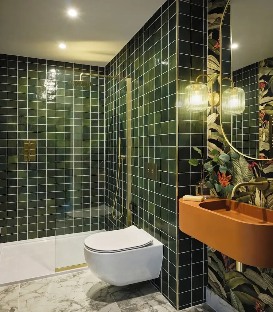 Thames Mansion - River View