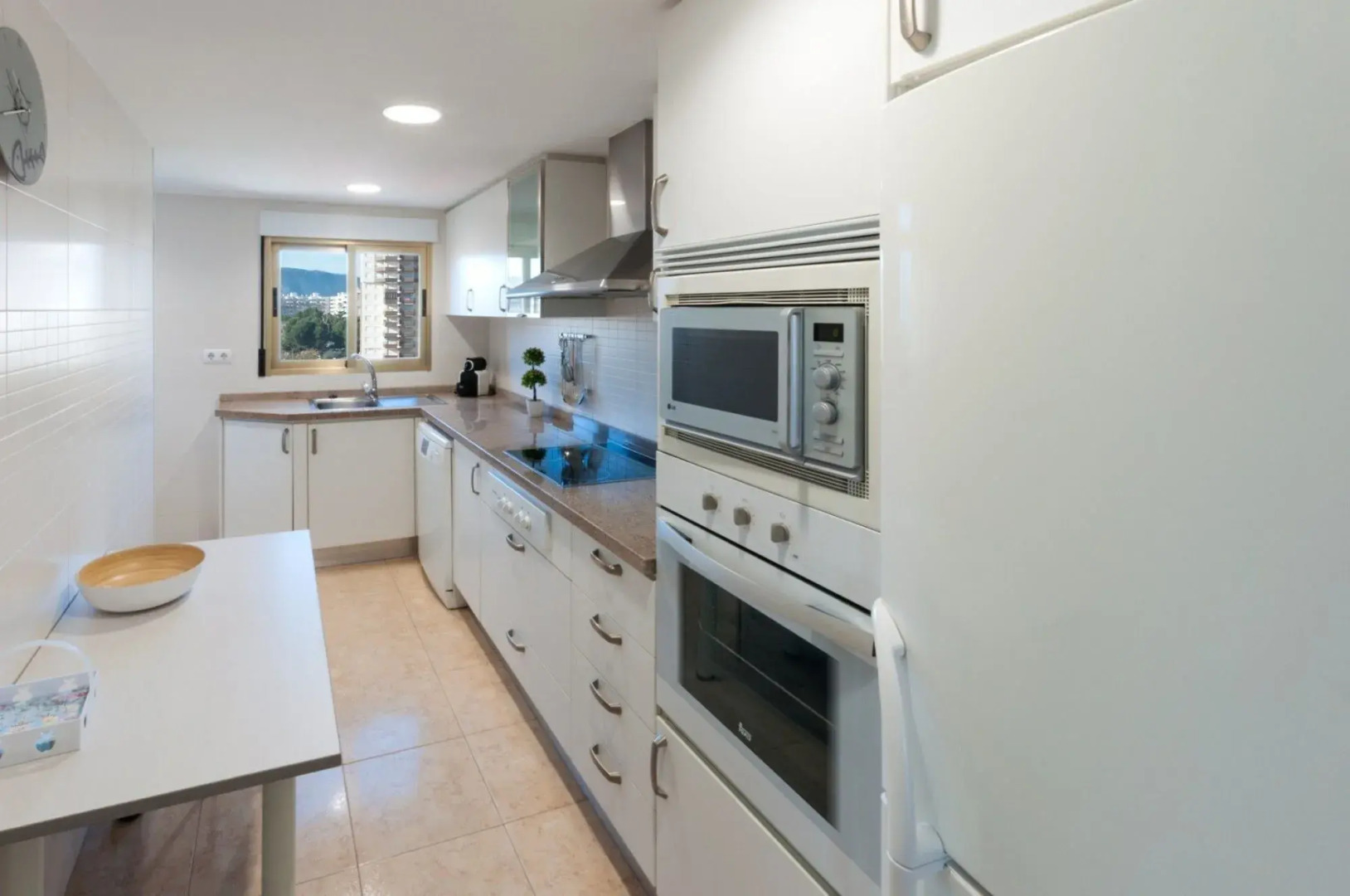 Beach & Port Apartments