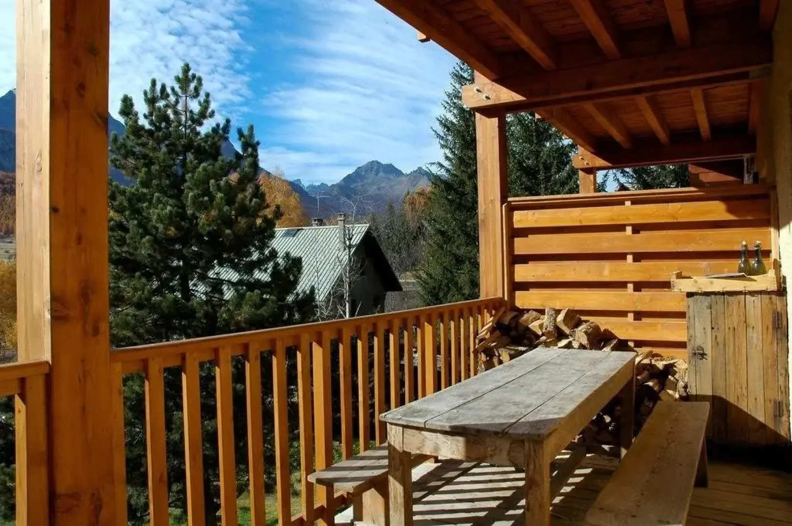 Le Refuge de Serre-Chevalier, dans un esprit chalet, commune de Le Monêtier-les-Bains