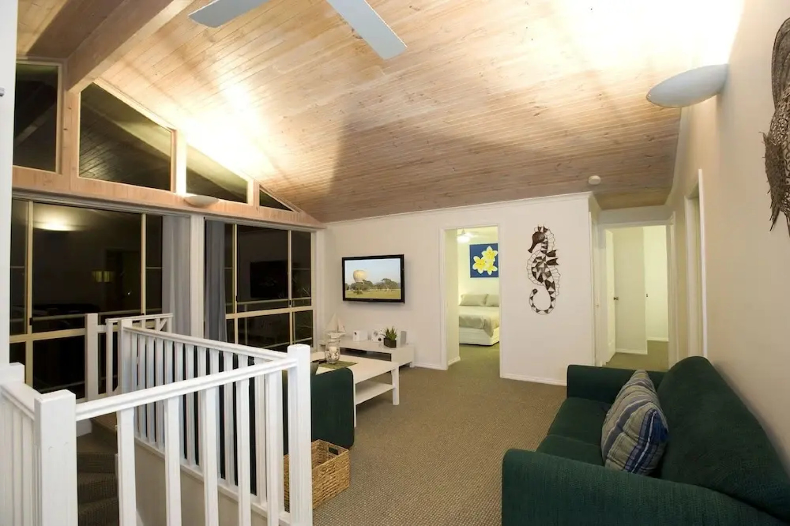 Tomaree 18 - Baybreeze - Shoal Bay