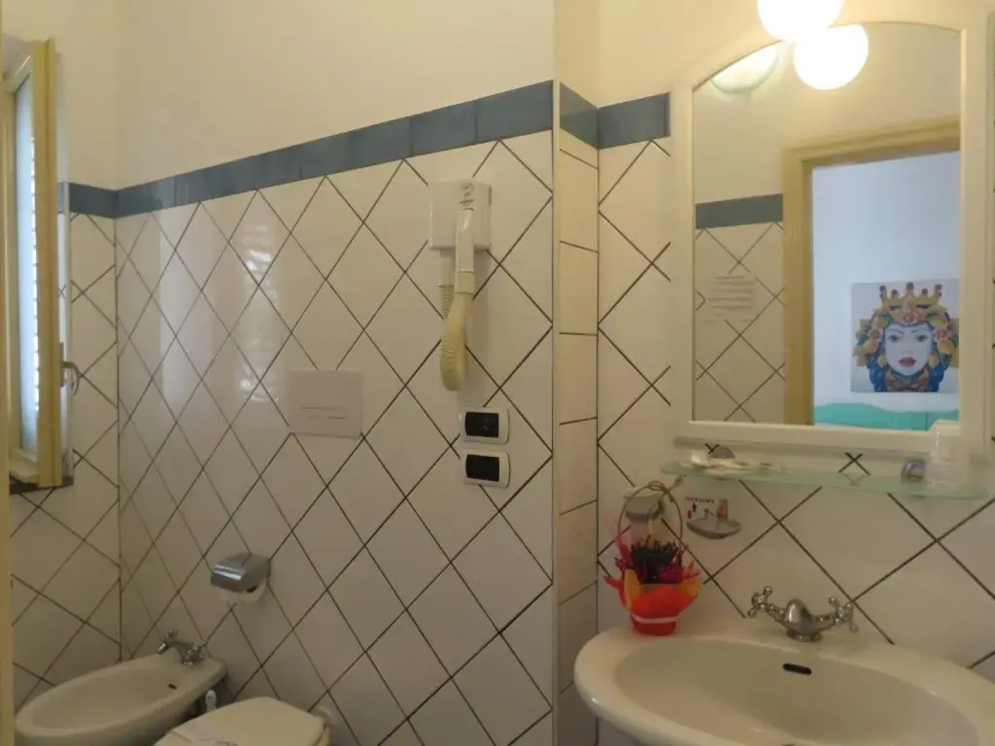 Stromboli Central Family Apartment - 3 Double Rooms