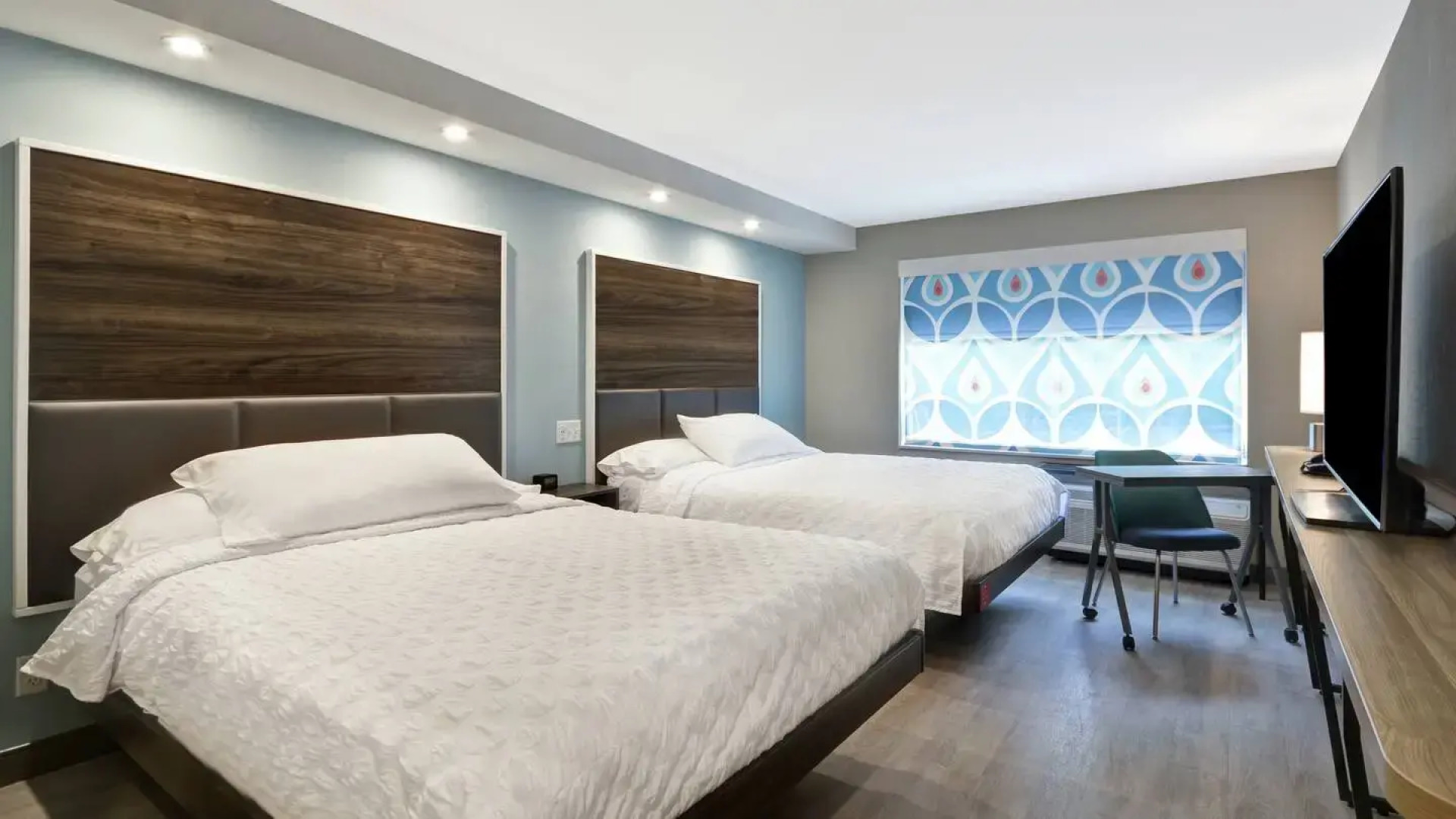 Tru by Hilton Chicopee Springfield