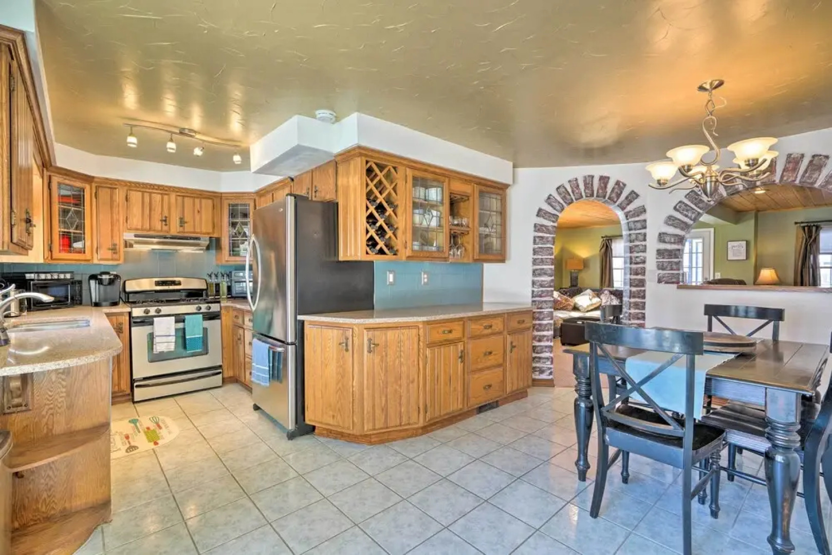 Lake Chautauqua Home < 1/2 Mile to Town & Water