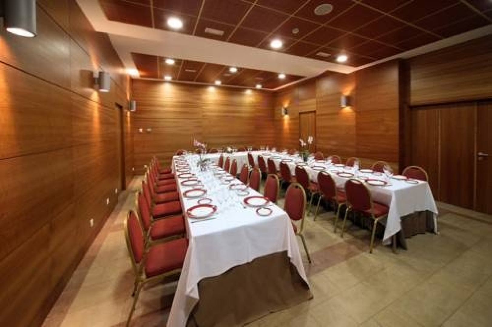 Elegance Azuqueca Hotel