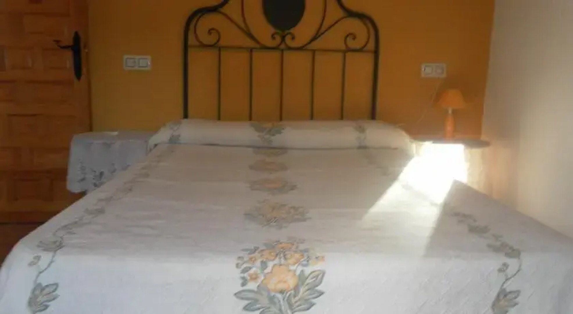 Casa Rural El Abejorro