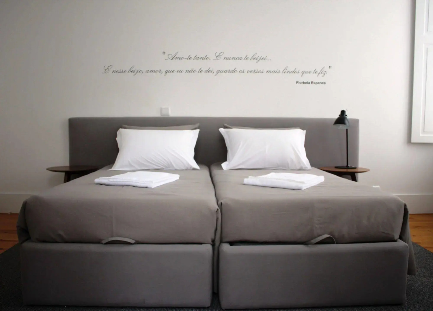 Trovador City Guest House