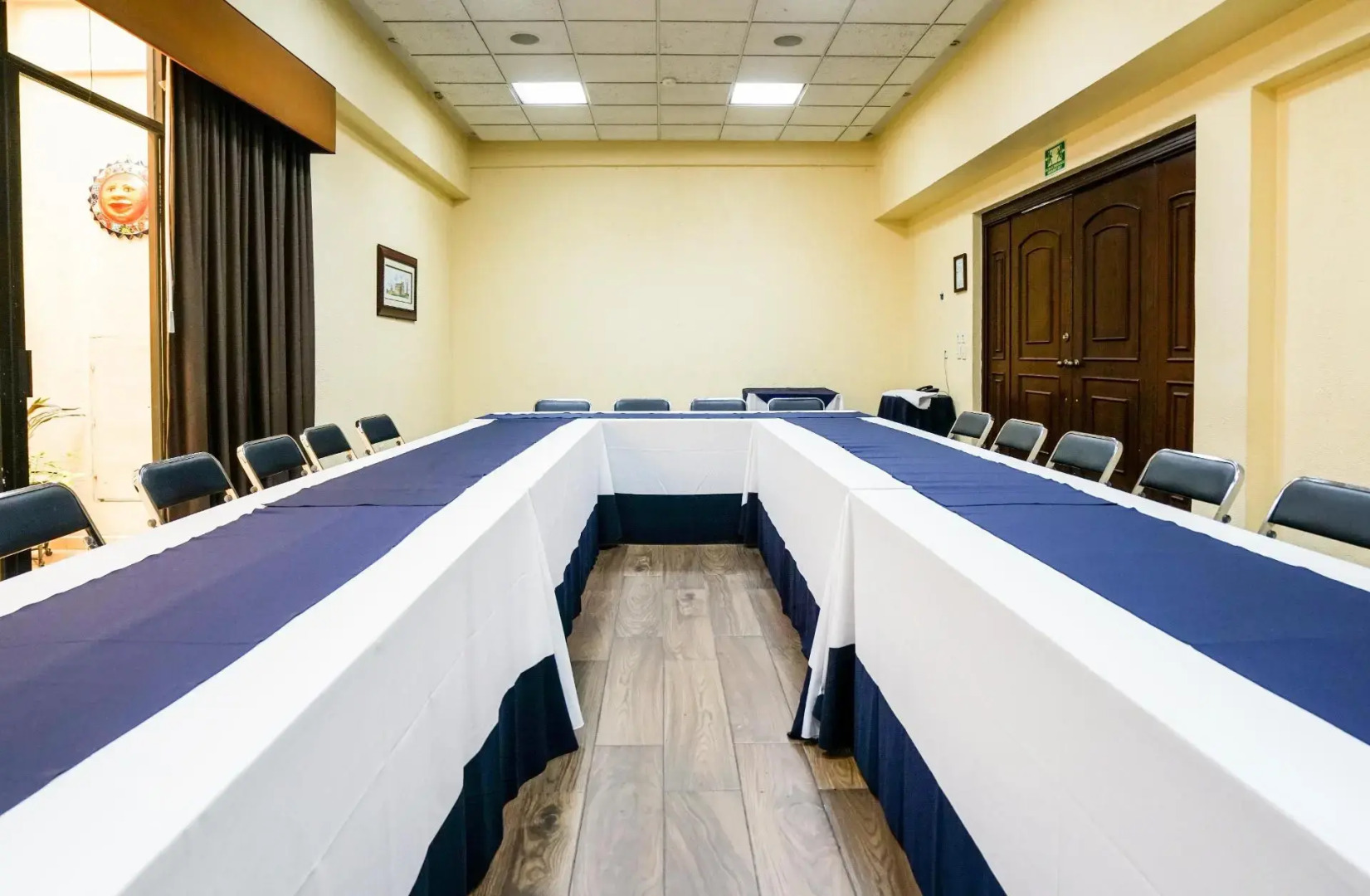 Hotel Morales Historical & Colonial Downtown Core