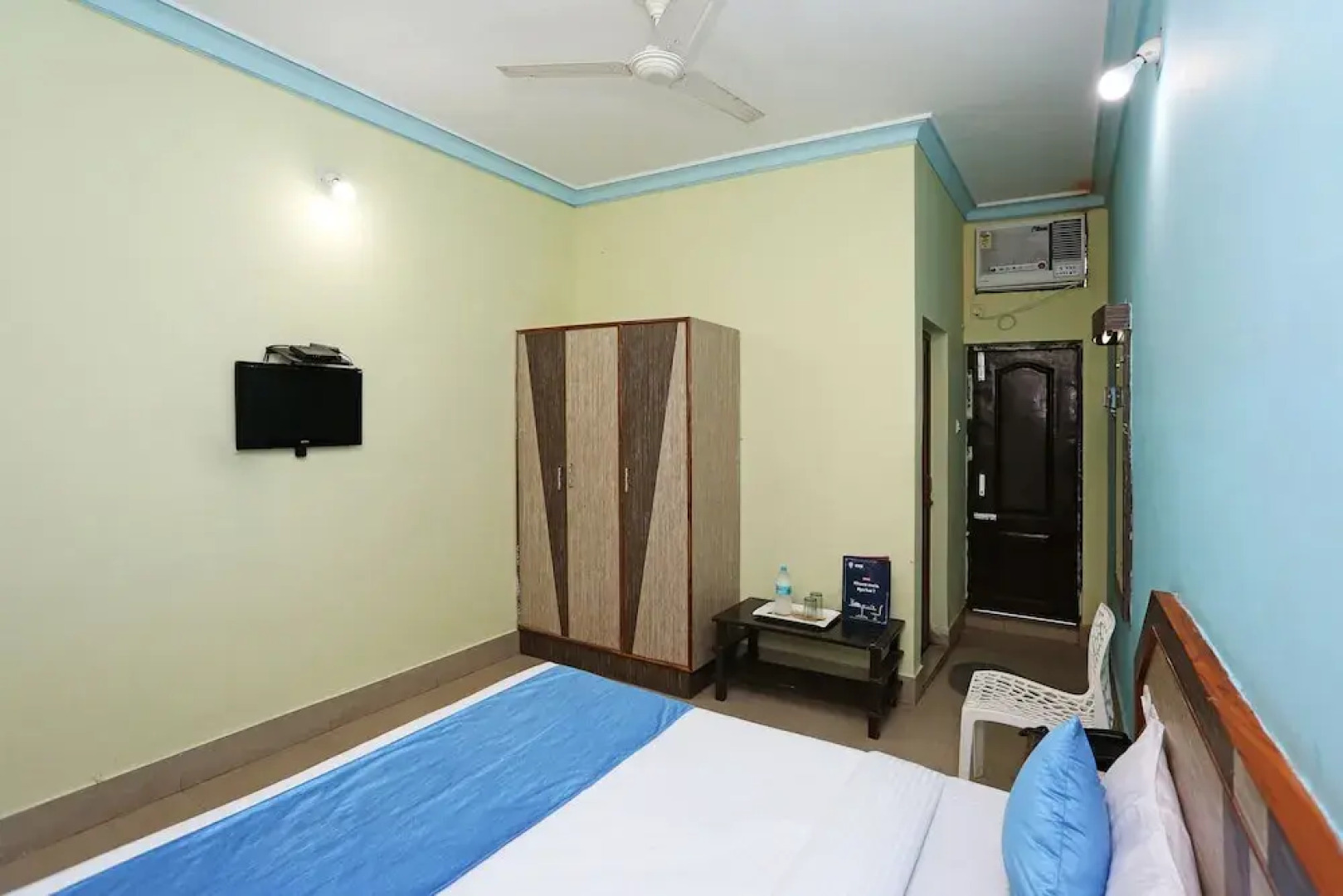 OYO 3066 D2 Holiday Inn