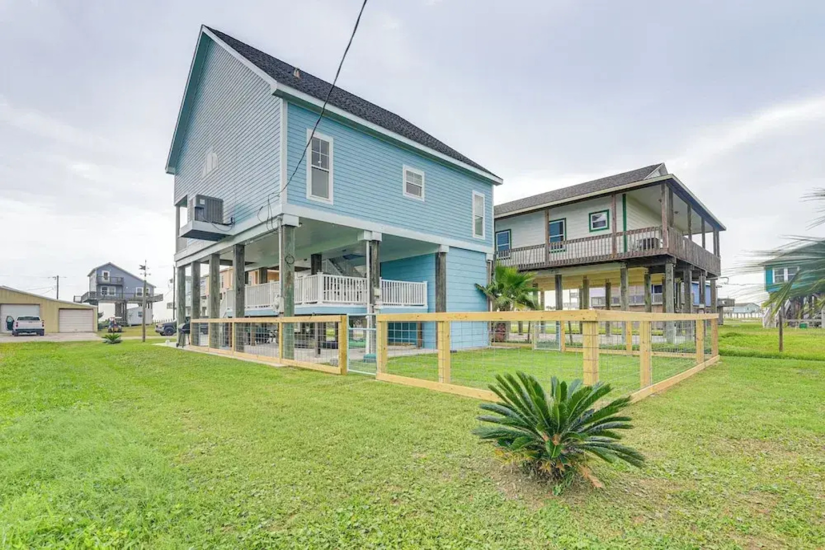 Steps From Gulf: Freeport Home w/ Water Views