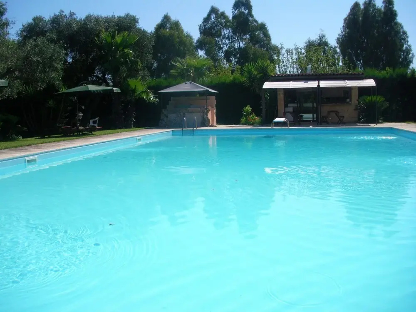 Secluded Holiday Home in Matino With Swimming Pool