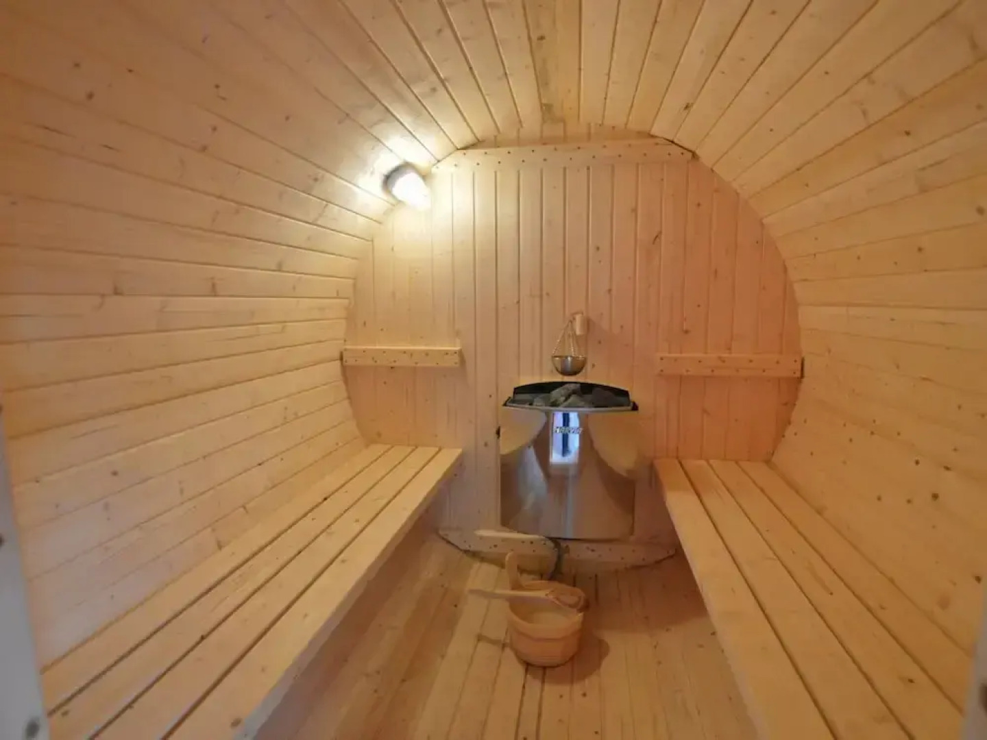 Superb House for Family Group with Swimming Pool, Sauna, Hot Tub, Billiards