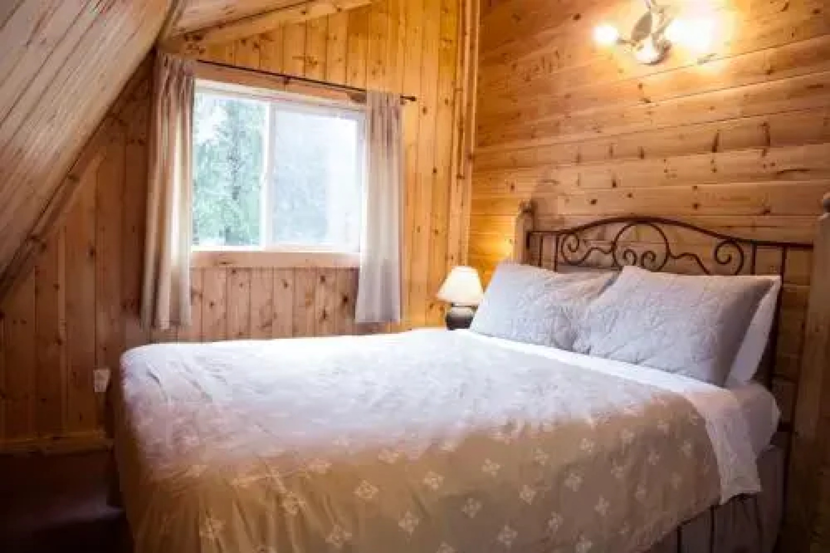 Outside Inn Cabins & Lofts