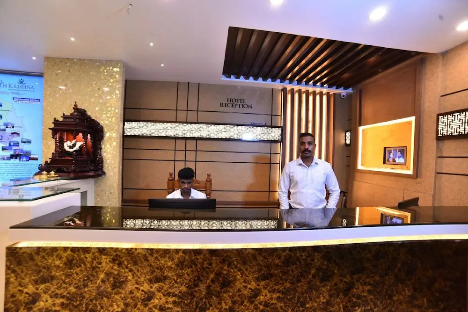 Hotel Vashanth Krishna
