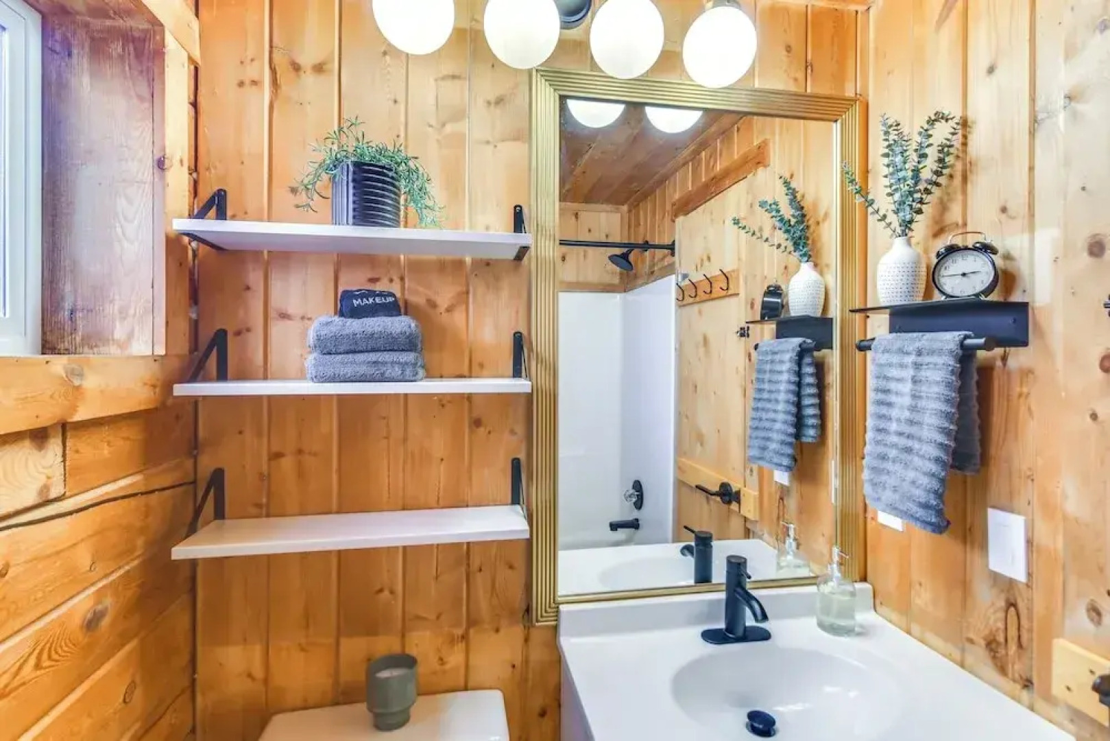 Mtn-view Haven w/ Hot Tub: 9 Mi to Dtwn Bailey