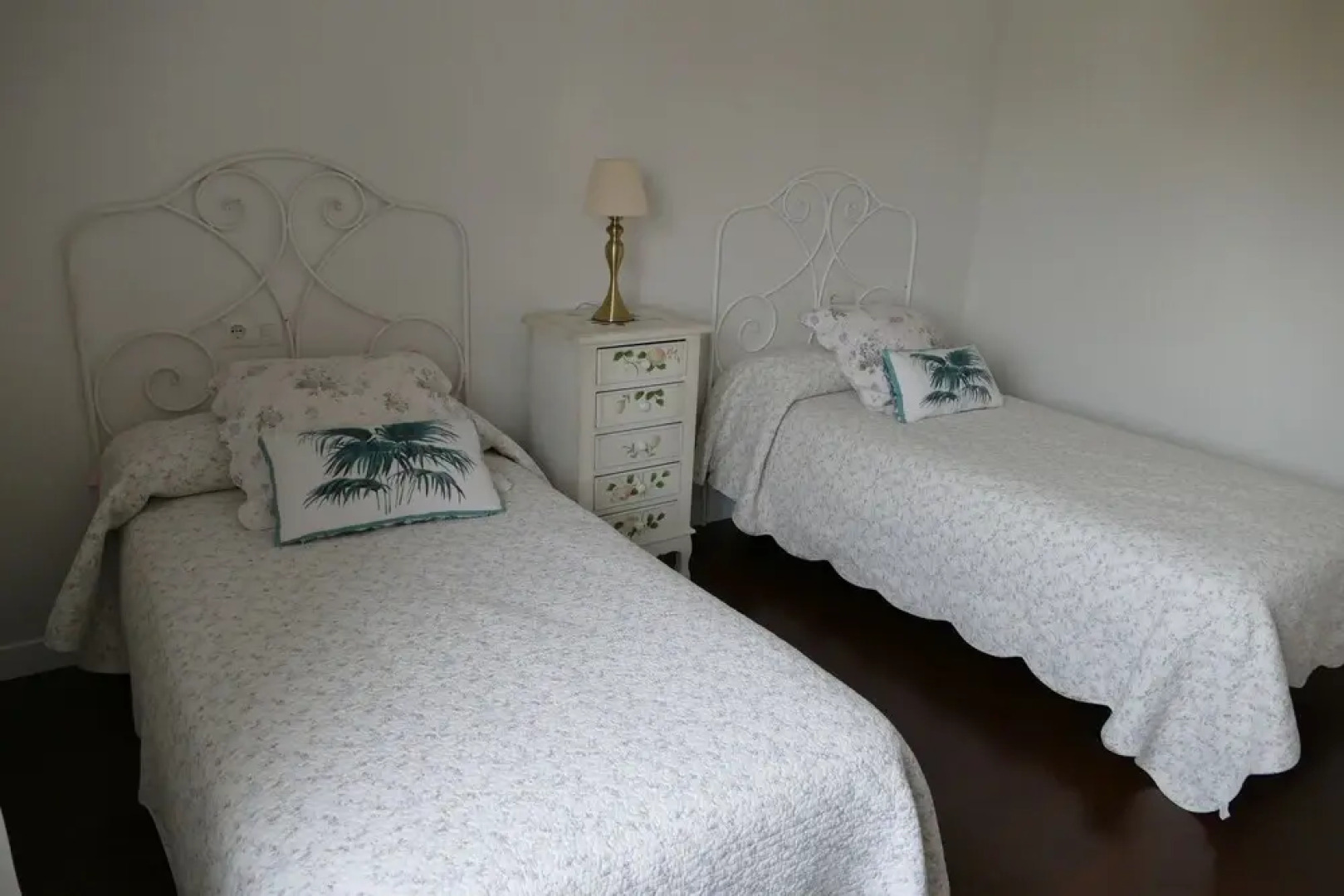 2 Bedrooms Town House for Rent