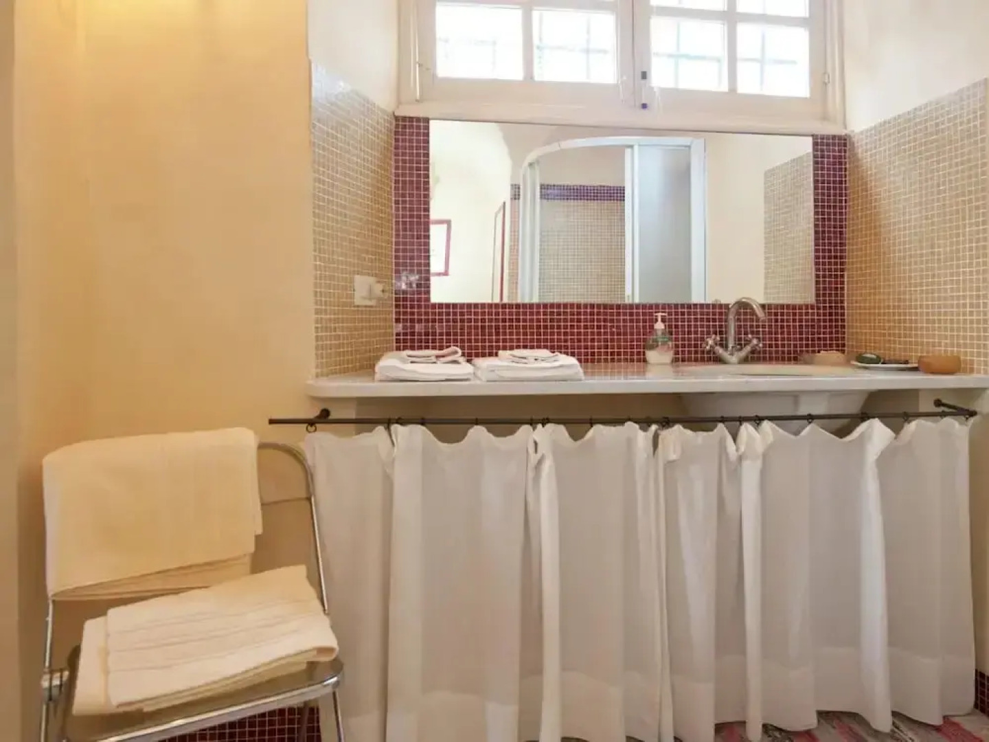 A Romantic Rocca Retreat