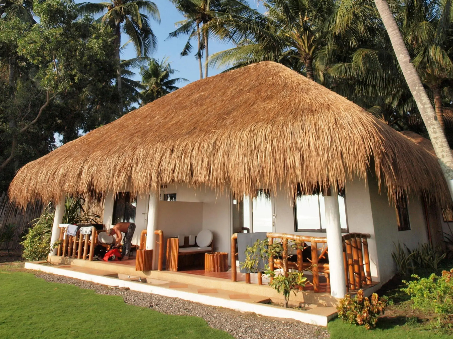 Pura Vida Beach & Dive Resort