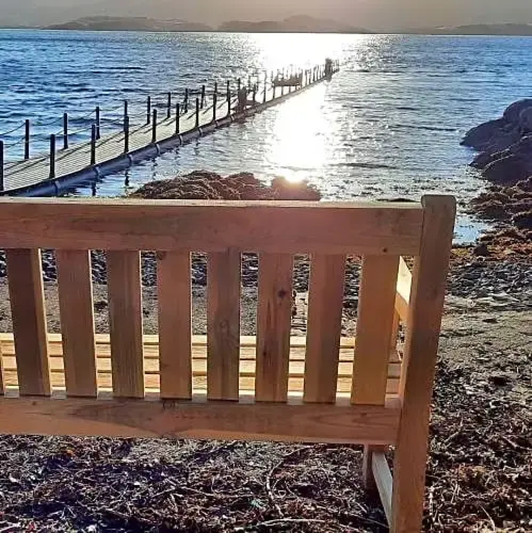 Glenmore Jetty Pod Ardnamurchan