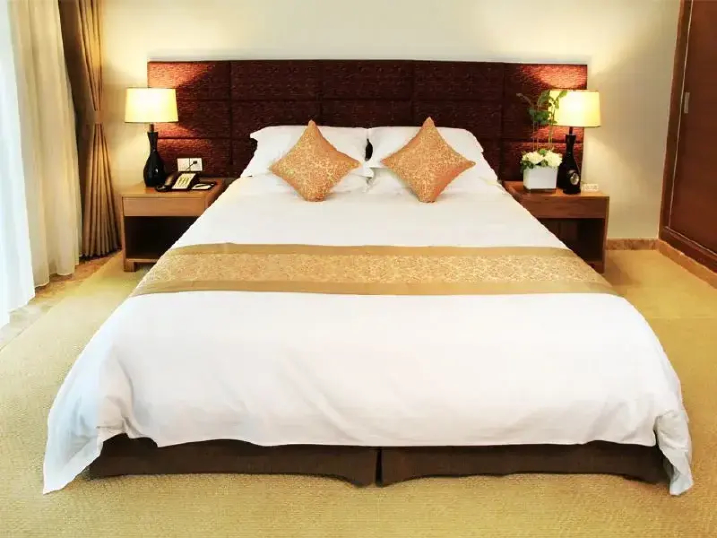 Fusion Hotel & Resort