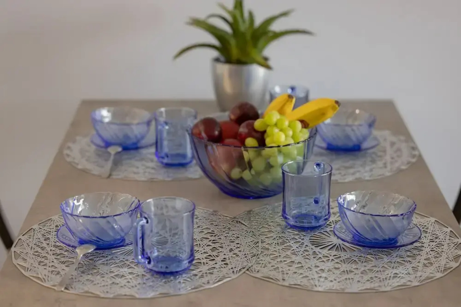 Riverfront Apartment by Renters